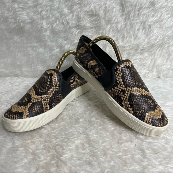 VINCE Slip On Loafer Sneaker 7 Leather Animal Print Snake - Picture 5 of 15